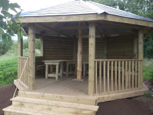 The Gardens Landscaping Pergolas Stonework Sculpture (13)