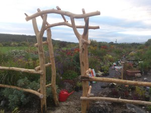 The Gardens Landscaping Pergolas Stonework Sculpture (20)